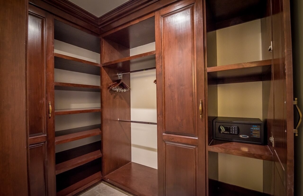 CARPINTERÍA VILLAS HACIENDA ENCANTADA