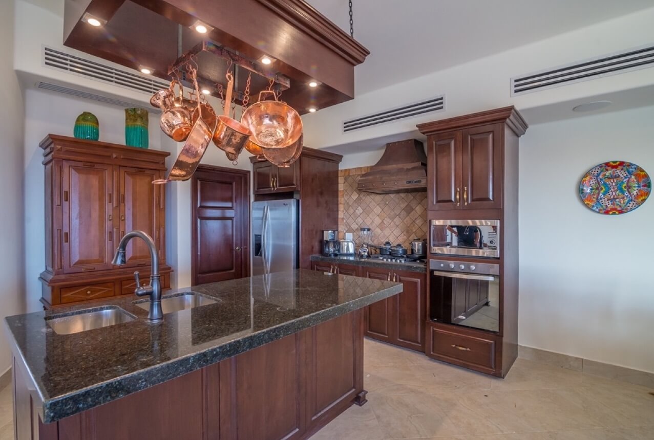 CARPINTERÍA VILLAS HACIENDA ENCANTADA